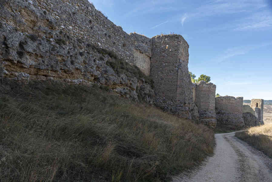 Zaragoza - Calatayud 64 - castillo Mayor o de Ayyûb.jpg